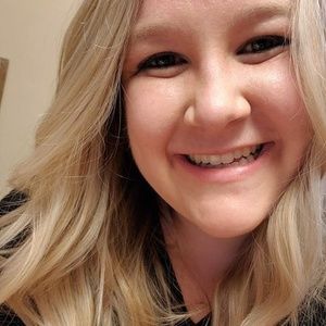 Meet your Posher, Carly